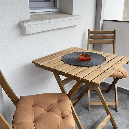 Victoriei - The Historical Part