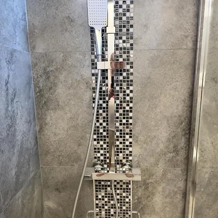 Victoriei - The Historical Part