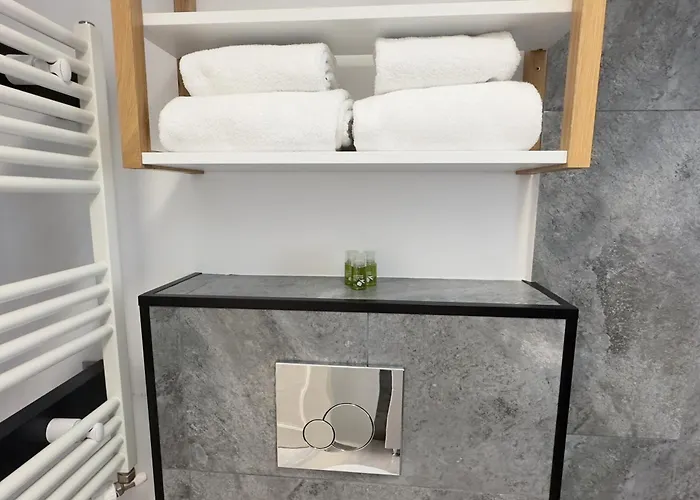 Victoriei - The Historical Part *