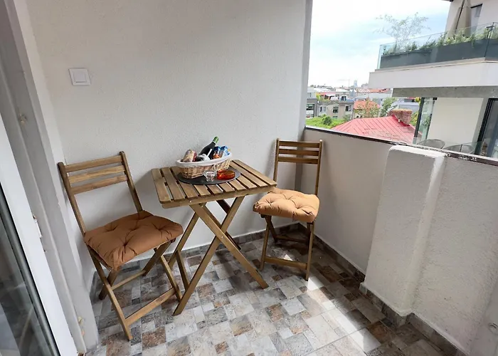 Victoriei - The Historical Part *