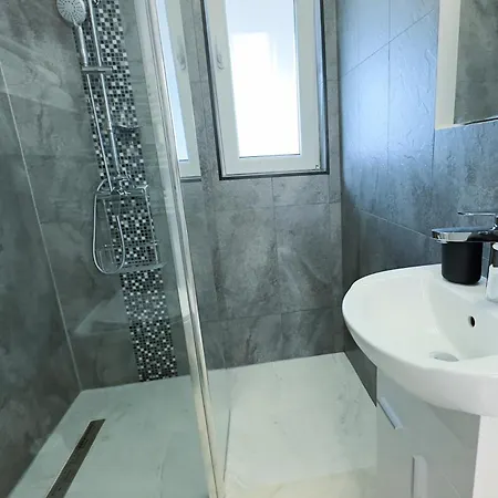 Victoriei - The Historical Part Bükreş