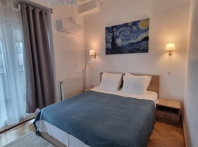 Victoriei - The Historical Part Bucareste